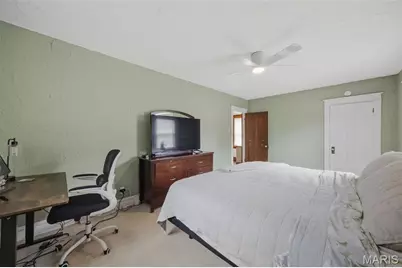 8510 S Laclede Station Road, Saint Louis, MO 63123 - Photo 17