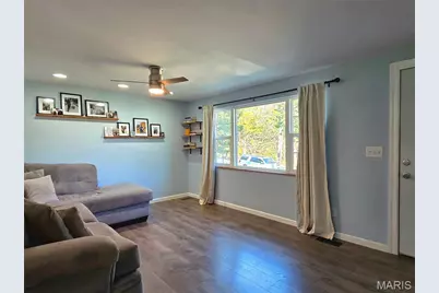 317 Red Bird Circle, Saint Clair, MO 63077 - Photo 5