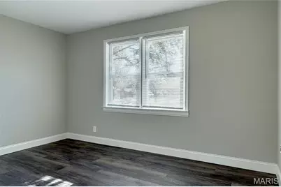 8135 Canton Avenue, University City, MO 63130 - Photo 11