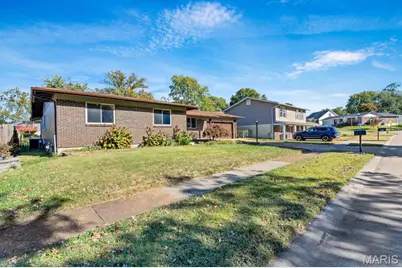 3106 Donnycave Lane, Maryland Heights, MO 63043 - Photo 3