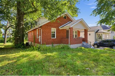 300 S Clark Avenue, Ferguson, MO 63135 - Photo 1