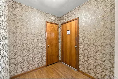 134 Tanzberger Drive, Oakville, MO 63129 - Photo 5