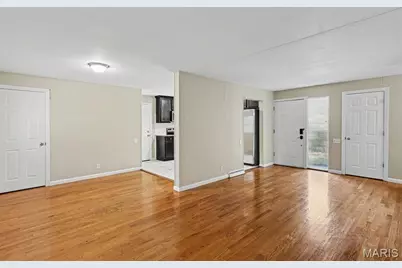1370 Milbank Drive, Florissant, MO 63031 - Photo 3