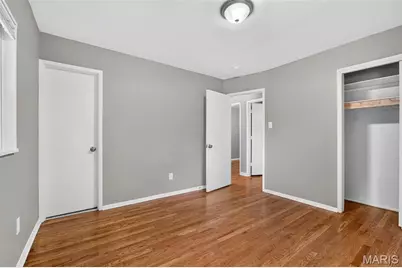 6717 Lightwood Drive, Hazelwood, MO 63042 - Photo 13
