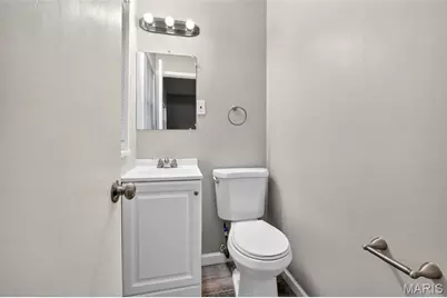 6717 Lightwood Drive, Hazelwood, MO 63042 - Photo 15