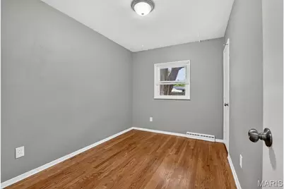 6717 Lightwood Drive, Hazelwood, MO 63042 - Photo 9