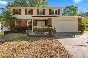 832 Courtland Pl, Ballwin, MO 63021 - Photo 1