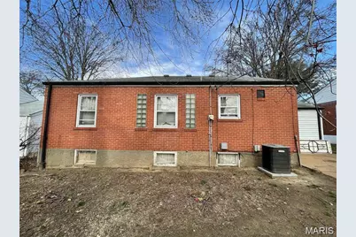 8960 Whitstone Court, Jennings, MO 63136 - Photo 17