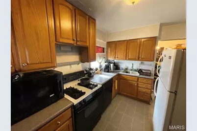 8960 Whitstone Court, Jennings, MO 63136 - Photo 5
