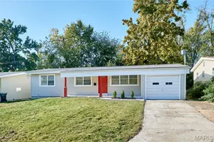 842 Holiday Ave, Hazelwood, MO 63042 - Photo 1
