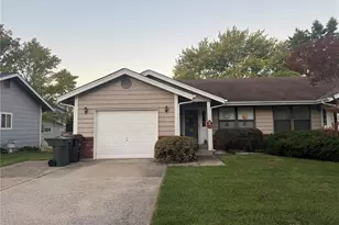 315 Della Dr, Saint Peters, MO 63376 - Photo 1
