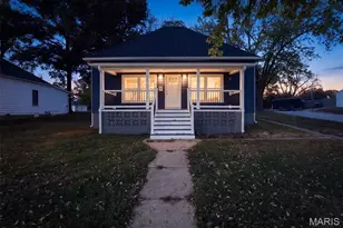727 Moore St, Festus, MO 63028 - Photo 1
