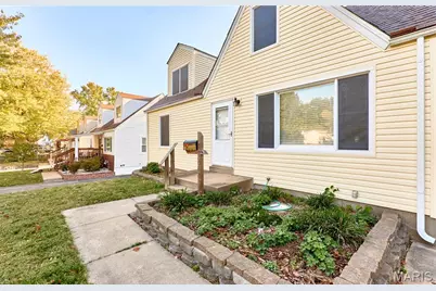 2022 Wismer Avenue, Saint Louis, MO 63114 - Photo 5