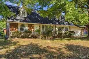 20 Forest Home Ct, Bellefontaine Neighbors, MO 63137 - Photo 1