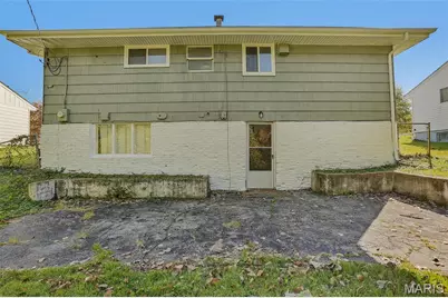 5673 Parchester Drive, Saint Louis, MO 63121 - Photo 19