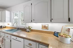 702 Hwy AT, Villa Ridge, MO 63089 - Photo 17