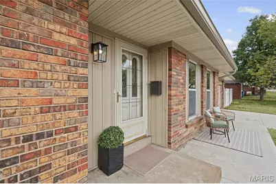 9045 Mathilda Avenue, Affton, MO 63123 - Photo 3
