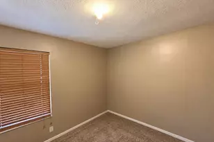 1453 Columbia Hills Ct, Spanish Lake, MO 63138 - Photo 5
