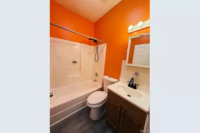 3355 Edmundson Road, Breckenridge Hills, MO 63114 - Photo 13
