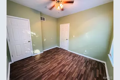 3355 Edmundson Road, Breckenridge Hills, MO 63114 - Photo 7