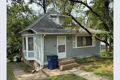 125 S Harvey Avenue, Ferguson, MO 63135 - Photo 1