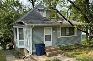 125 S Harvey Ave, Ferguson, MO 63135 - Photo 1