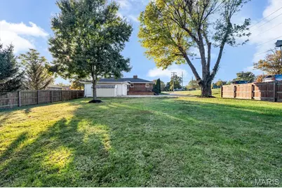 9812 Sappington Road, Sappington, MO 63128 - Photo 41