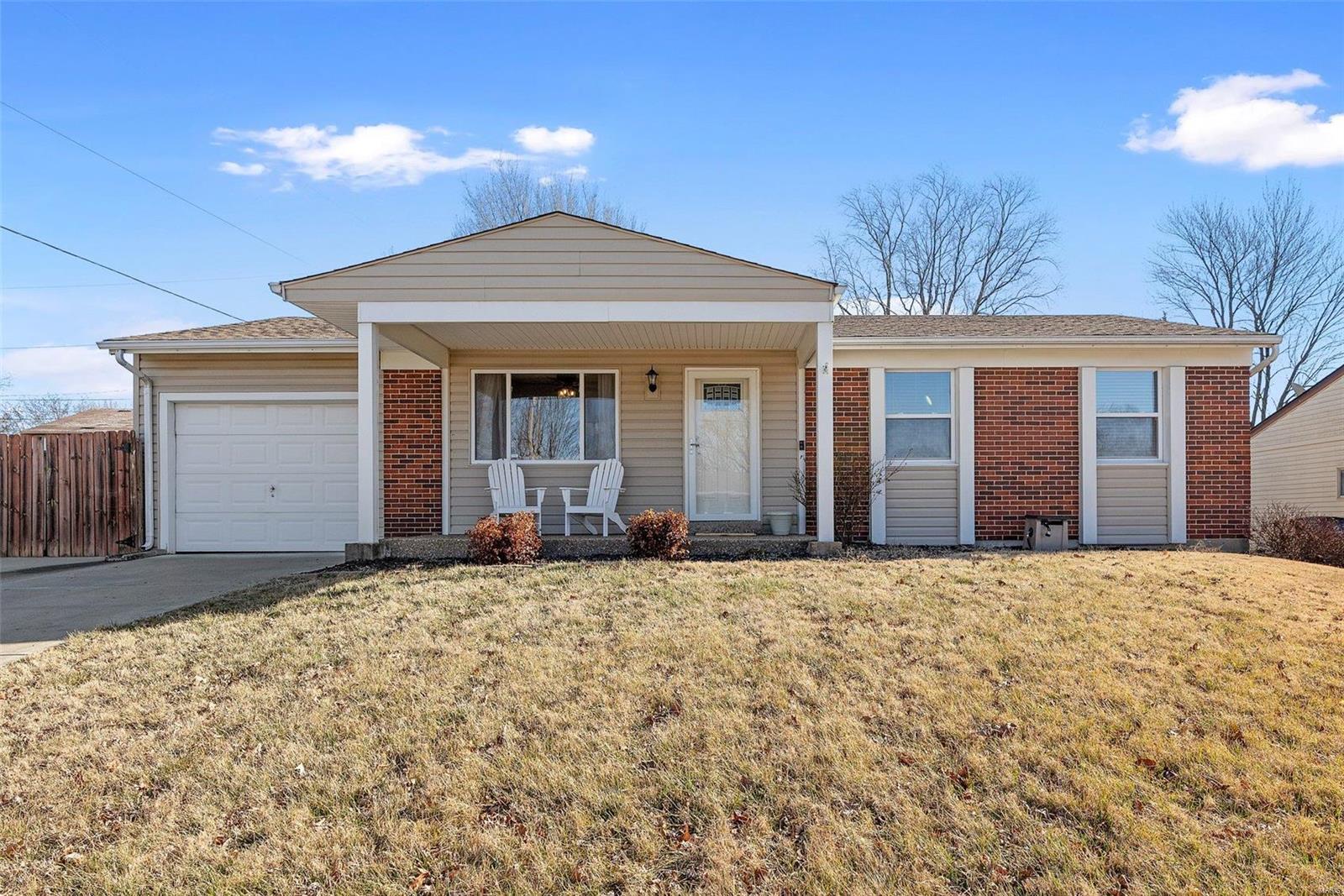 2874 Radnor St, Saint Charles, MO 63301 - MLS 23005219 - Coldwell Banker