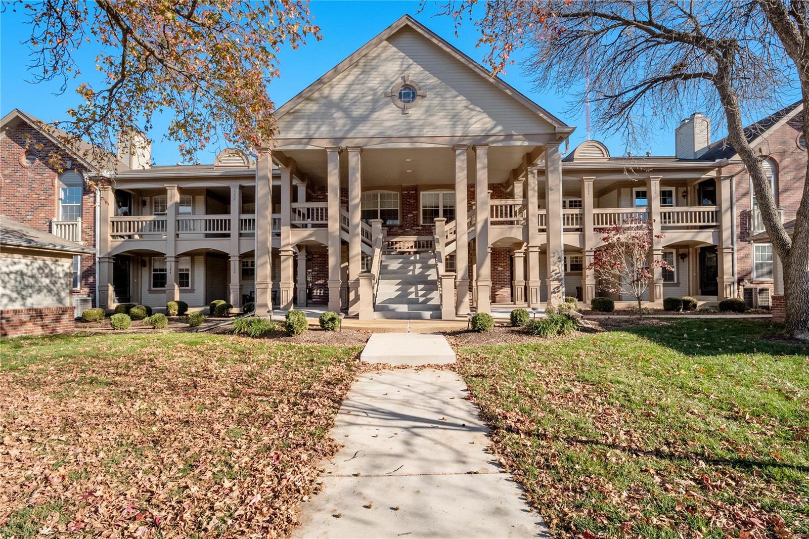 5360 N Kenrick Parke Dr, Shrewsbury, MO 63119 MLS 23070268 Coldwell