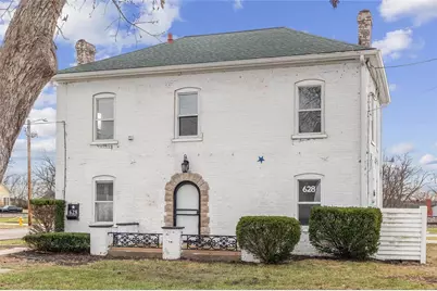 628 E Pearce Boulevard, Wentzville, MO 63385 - Photo 1