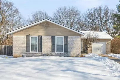 152 Bentwood Lane, Saint Peters, MO 63376 - Photo 1