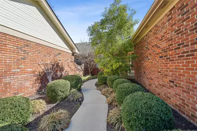 304 Valley Forge Court, Chesterfield, MO 63017 - Photo 1