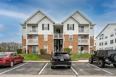 1217 Woodland Point Drive #D, Saint Louis, MO 63146 - Photo 1