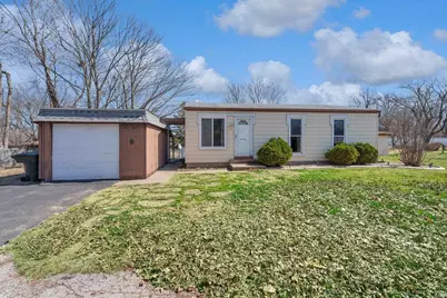 15 Plum Tree Drive, Saint Peters, MO 63376 - Photo 1