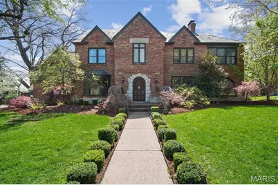 77 Lake Forest Drive, Saint Louis, MO 63117 - Photo 1