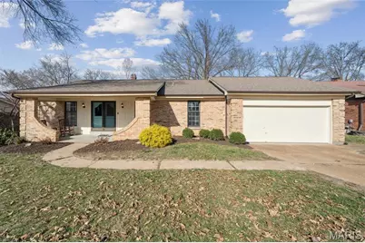 5119 Olde Silver Place, Saint Louis, MO 63128 - Photo 1