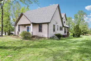 1715 Smizer Mill Rd, Fenton, MO 63026 - Photo 1