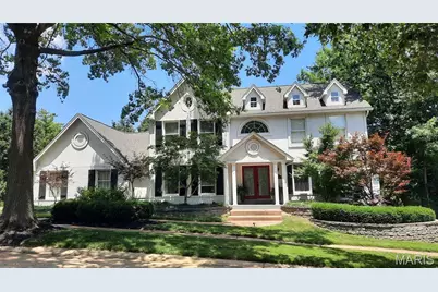 225 W Manor Drive, Chesterfield, MO 63017 - Photo 1