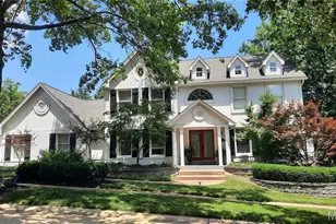 225 W Manor Dr, Chesterfield, MO 63017 - Photo 1