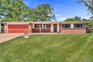 5 Lancer Ct, Florissant, MO 63033 - Photo 1