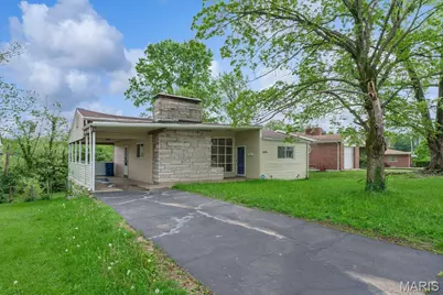 5124 Rockingham Drive, Saint Louis, MO 63121 - Photo 1