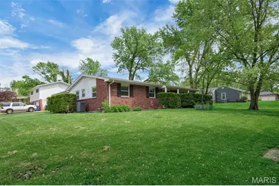 11150 Yellowstone Drive, Saint Louis, MO 63146 - Photo 1
