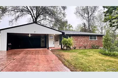 8517 Walton Woods Court, Saint Louis, MO 63114 - Photo 1