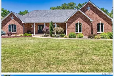 555 Kensington Place, Festus, MO 63028 - Photo 1