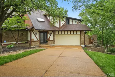 5402 Green Cedar Way, Saint Louis, MO 63128 - Photo 1