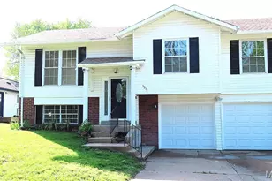 3213 Yvette Ct, Florissant, MO 63031 - Photo 1