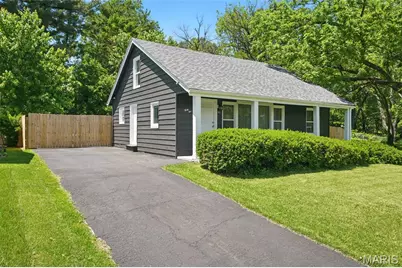 41 S Dellwood Avenue, Saint Louis, MO 63135 - Photo 1