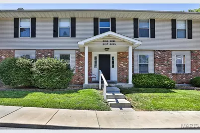 2223 Highland Hill Drive #E, Saint Peters, MO 63376 - Photo 1