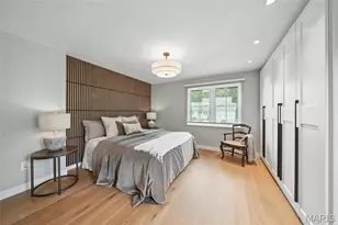 323 E Clinton Pl, Kirkwood, MO 63122 - Photo 9