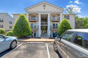 757 Ridgeside Dr, Ballwin, MO 63021 - Photo 1